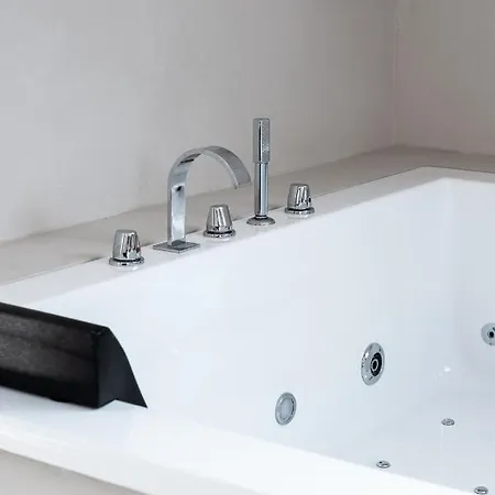 Palazzo Mazzini Aparthotel Como