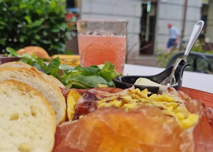 Palazzo Mazzini 4* Комо